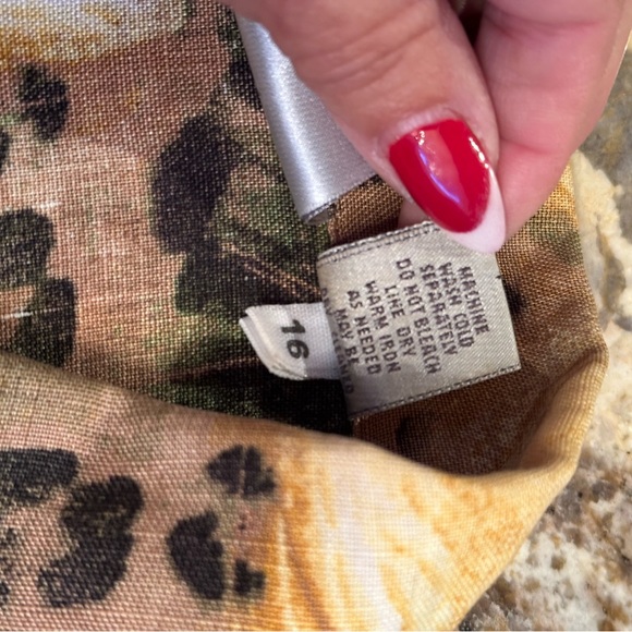 Chicos sz 1 (10) linen button down shirt jacket Hawaiian print floral cropped - Picture 5 of 6